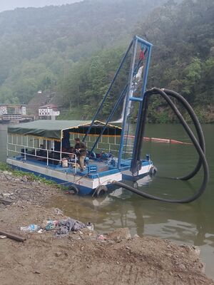 River / Sea Dredging Diesel Jet Suction Dredger With Multiple Pontoons