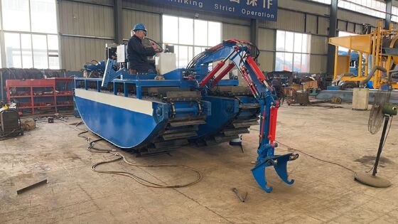 40 Inch Draught Amphibious Dredger 6.5m Dredging Depth Crawler Type