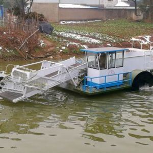 2.6m Harvesting Width Aqua Weed Harvester with 3000m2/h Garbage Loading Capacity CE Certified