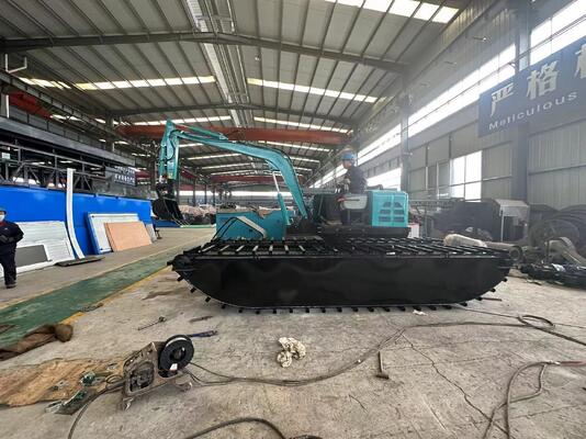 KEDA Q355B Reinforced Steel Amphibious Dredger With 40Cr Hard Wearing Steel