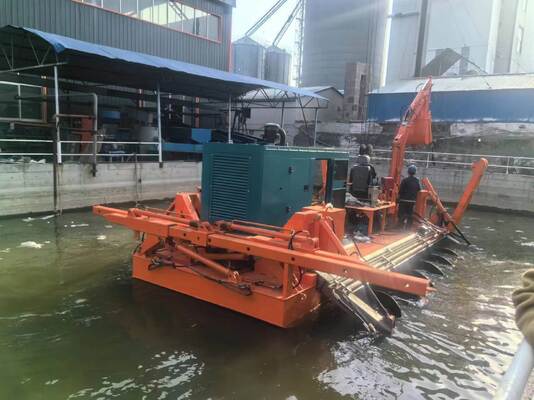 Self Propelled Amphibious Dredger 6.5m Dredging Depth 40 Inch Draught