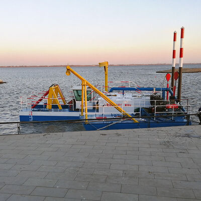 High Efficiency 450m³/h Capacity Cutter Suction Dredger with Diesel Engine for River Dredging