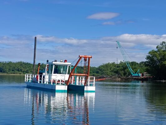 8/6 inch Pump Model Diesel Power Type Cutter Suction Dredger Mud Dredger for Sand Extraction