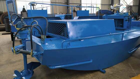 Automatic Aquatic Weed Harvester with 500L/Hour Productivity 39kw Power and 1 Year Warranty Water Weed Crusher Boat