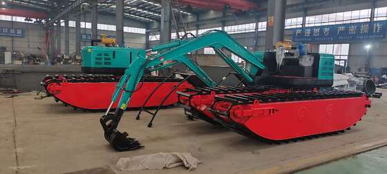 Wetland Amphibious Excavator With Q355B Reinforced Steel 40Cr Hard Wearing Steel