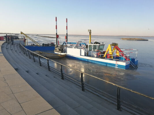 Small Csd200 Head Cutter Suction Dredger Ships 40000 KG Capacity 8 Inch