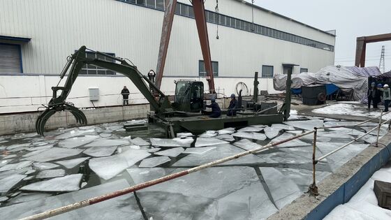 Water Master Dredger Amphibious Excavator with 1500m Discharging Distance